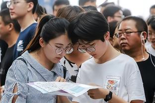 意天空预测罗马在欧联杯首发：七人轮换，锋线卢卡库搭档贝洛蒂